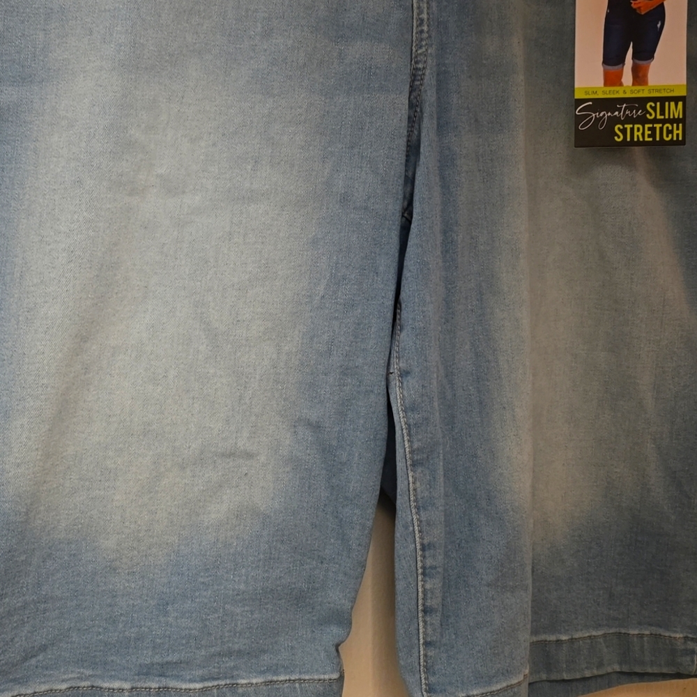 Brand new women's blue Bermuda shorts